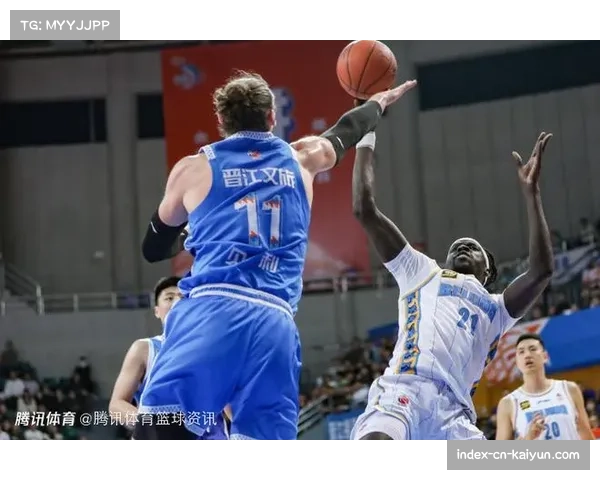 斯蒂尔曾效力福建具备CBA经验 即插即用特性适合冲刺阶段 斯蒂尔曾效力福建具备CBA经验 即插即用特性适合冲刺阶段